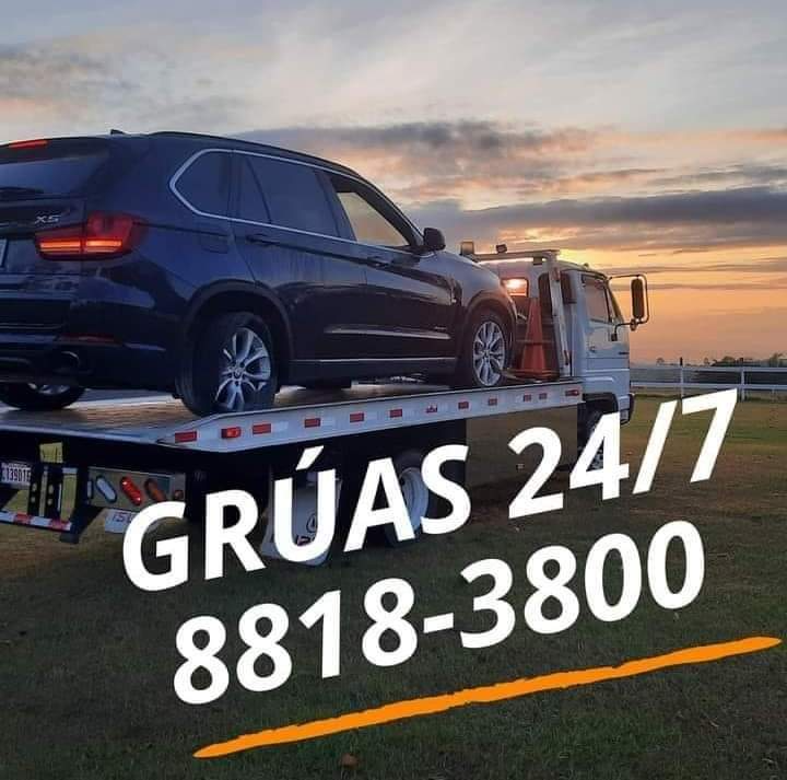 Vehículo transportado por Grúas Abangareñas, servicio 24/7
